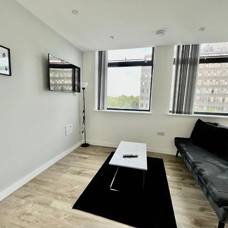 Stunning One Bedroom Apartment In Old Trafford Manchester Eksteriør bilde