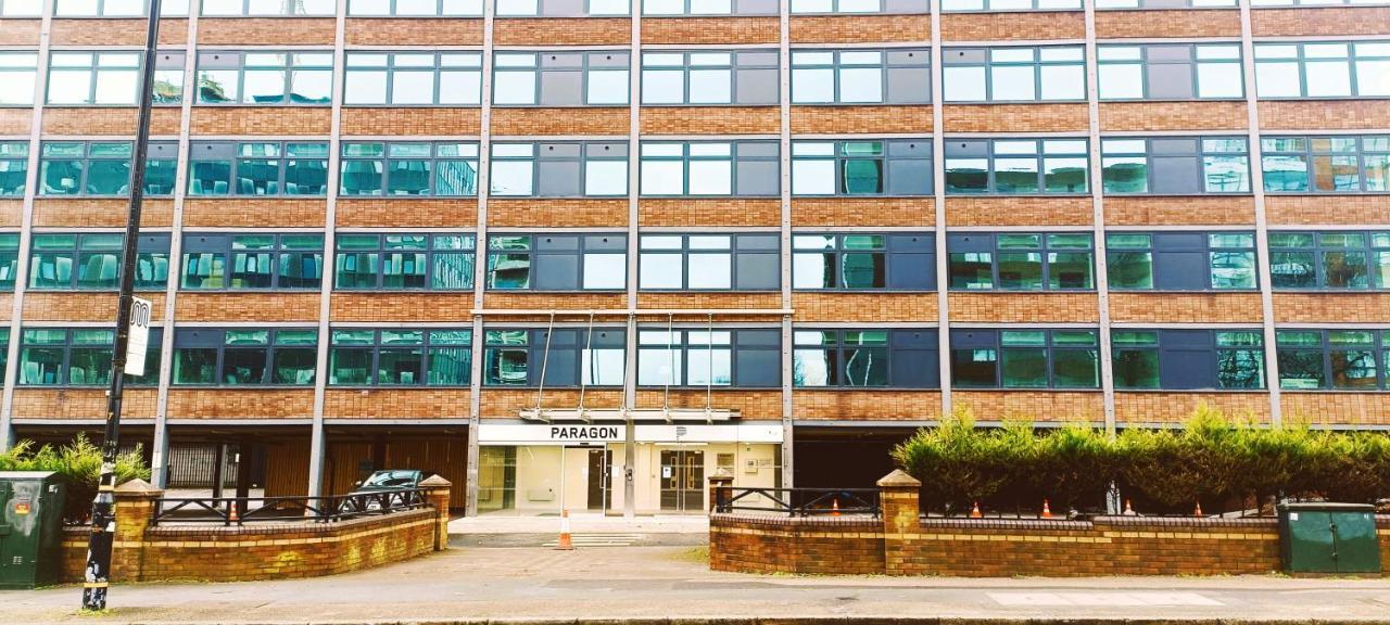 Stunning One Bedroom Apartment In Old Trafford Manchester Eksteriør bilde